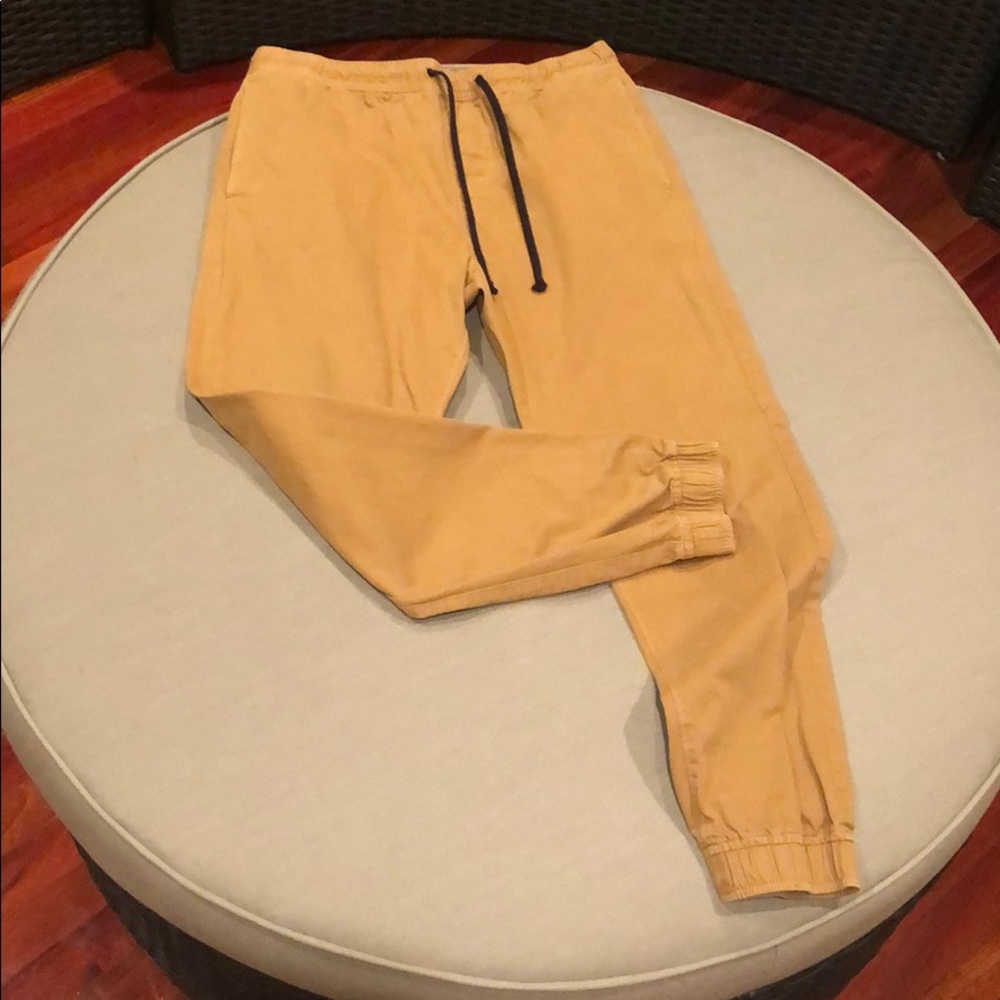 American Eagle joggers